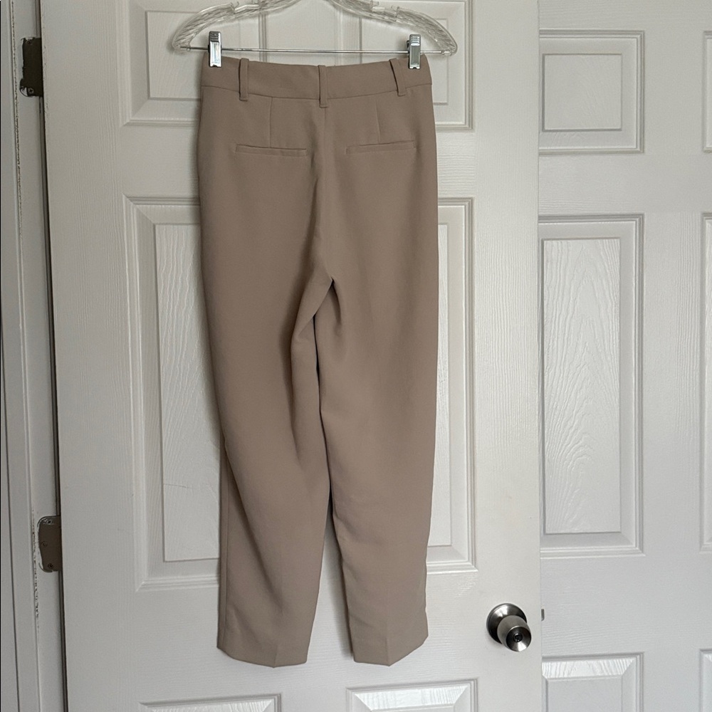 Aritzia Wilfred Marcona Beige Clover Carrot Pants 0 - Picture 5 of 7